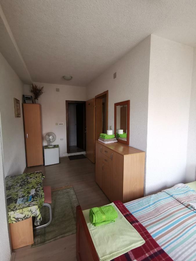 Villa Centar Ohrid Bagian luar foto